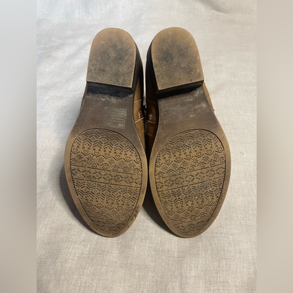 Maurices tan faux suede ankle boots Size 6 - Picture 9 of 10